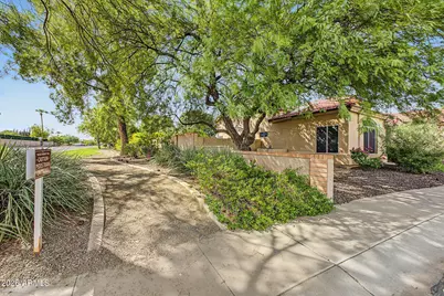 11402 N 44th Court, Phoenix, AZ 85028 - Photo 48