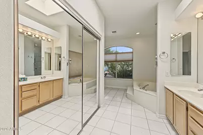 11402 N 44th Court, Phoenix, AZ 85028 - Photo 24