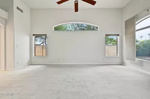 11402 N 44th Ct, Phoenix, AZ 85028 - Photo 18