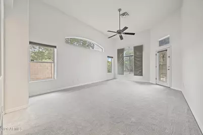 11402 N 44th Court, Phoenix, AZ 85028 - Photo 16