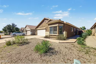 1330 E Vernoa Street, San Tan Valley, AZ 85140 - Photo 2