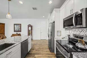 3221 E Ranchhand Dr, San Tan Valley, AZ 85140 - Photo 10