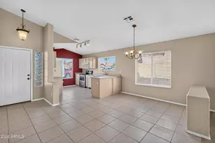 1839 E Oakland St, Chandler, AZ 85225 - Photo 6