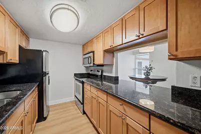 3619 E Monterosa Street #108, Phoenix, AZ 85018 - Photo 8