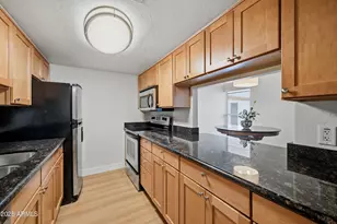 3619 E Monterosa St, Phoenix, AZ 85018 - Photo 8