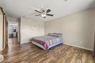 2240 W Davis Rd, Phoenix, AZ 85023 - Photo 18