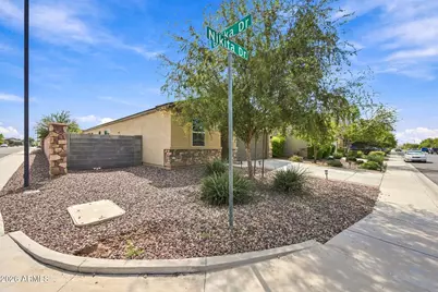 283 W Nikita Drive, San Tan Valley, AZ 85140 - Photo 2