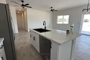 15931 S Fischer Pl, Arizona City, AZ 85123 - Photo 12