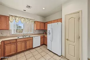 10604 E Second Water Trail, Gold Canyon, AZ 85118 - Photo 16