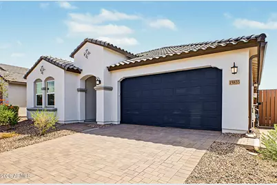 15833 W Kendall Street, Goodyear, AZ 85338 - Photo 2