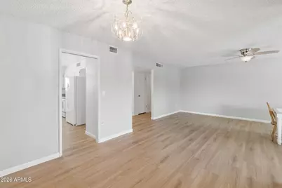 10321 W Pleasant Valley Road, Sun City, AZ 85351 - Photo 12