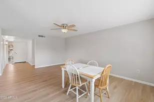 10321 W Pleasant Valley Rd, Sun City, AZ 85351 - Photo 16