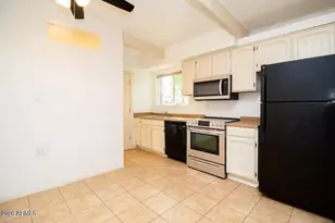 120 S Lebaron, Mesa, AZ 85210 - Photo 6