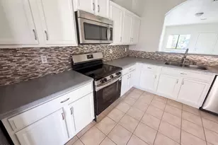 719 W Lydia Ln, Phoenix, AZ 85041 - Photo 20