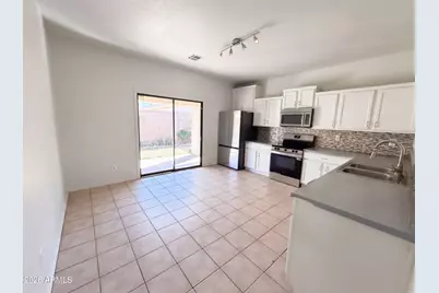 719 W Lydia Lane, Phoenix, AZ 85041 - Photo 18