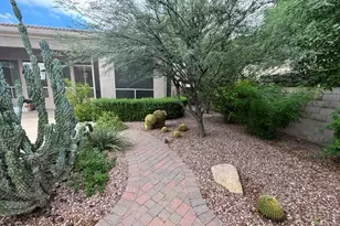 4419 E Robin Ln, Phoenix, AZ 85050 - Photo 18