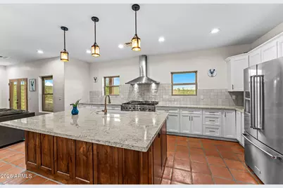 955 Thunder Rock Road, Wickenburg, AZ 85390 - Photo 2
