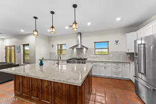 955 Thunder Rock Rd, Wickenburg, AZ 85390 - Photo 2