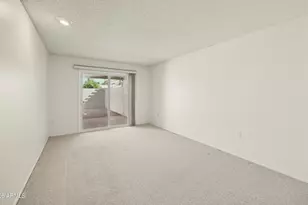 13414 N Hawthorn Dr, Sun City, AZ 85351 - Photo 12