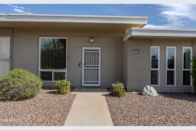 13414 N Hawthorn Drive, Sun City, AZ 85351 - Photo 2
