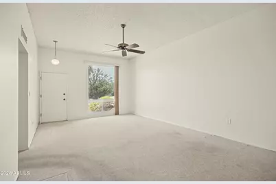 13414 N Hawthorn Drive, Sun City, AZ 85351 - Photo 4
