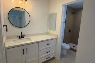 330 E Whitton Ave, Phoenix, AZ 85012 - Photo 10