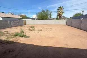 330 E Whitton Ave, Phoenix, AZ 85012 - Photo 18