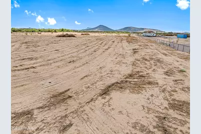 084 W Bays Road #18, Wickenburg, AZ 85390 - Photo 14