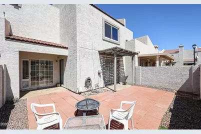 9223 N 47th Court, Glendale, AZ 85302 - Photo 16