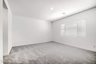 25817 N 174th Dr, Surprise, AZ 85387 - Photo 8