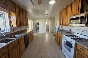 819 E Apollo Rd, Phoenix, AZ 85042 - Photo 4