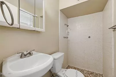 3001 N 55th Avenue, Phoenix, AZ 85031 - Photo 26