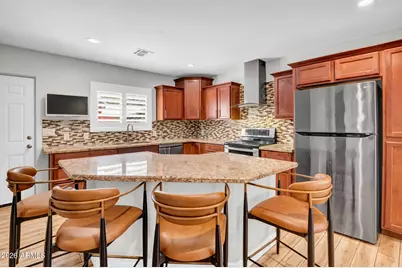 2405 N 27th Place, Phoenix, AZ 85008 - Photo 10