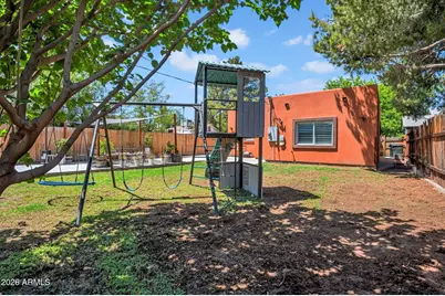 2405 N 27th Place, Phoenix, AZ 85008 - Photo 24