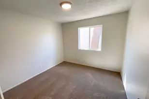 4038 W Mercer Ln, Phoenix, AZ 85029 - Photo 16