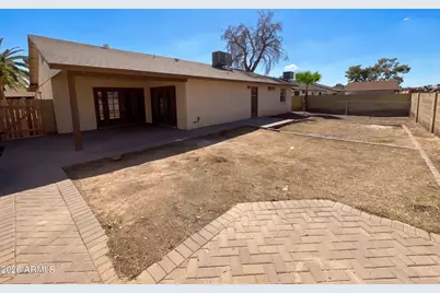 4038 W Mercer Lane, Phoenix, AZ 85029 - Photo 8