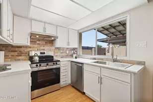 8345 E Rose Ln, Scottsdale, AZ 85250 - Photo 2