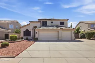 5273 W Angela Dr, Glendale, AZ 85308 - Photo 10