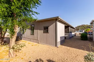 2233 E Behrend Dr, Phoenix, AZ 85024 - Photo 28