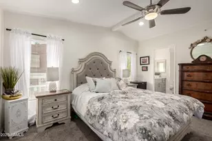 2233 E Behrend Dr, Phoenix, AZ 85024 - Photo 12