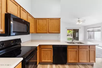 15011 W Hearn Road, Surprise, AZ 85379 - Photo 16