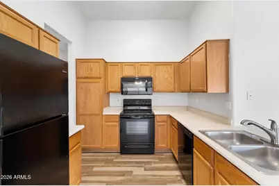 15011 W Hearn Road, Surprise, AZ 85379 - Photo 14