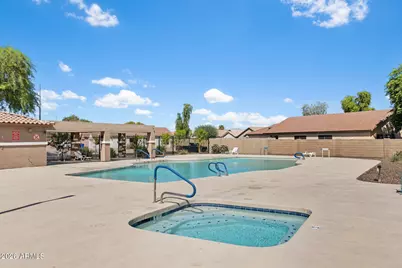 15011 W Hearn Road, Surprise, AZ 85379 - Photo 40