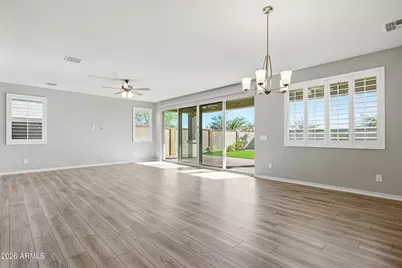 24205 N 160th Avenue, Surprise, AZ 85387 - Photo 10