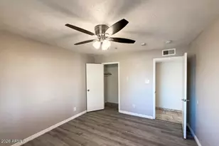 6301 W Earll Dr, Phoenix, AZ 85033 - Photo 12