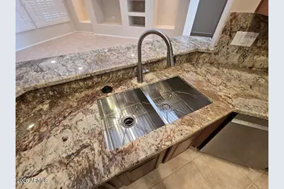 20480 N Canyon Whisper Drive, Surprise, AZ 85387 - Photo 10