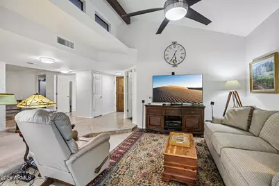 9025 S 47th Place, Phoenix, AZ 85044 - Photo 4