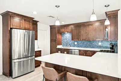8314 E Turney Avenue, Scottsdale, AZ 85251 - Photo 12