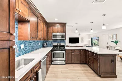 8314 E Turney Avenue, Scottsdale, AZ 85251 - Photo 14
