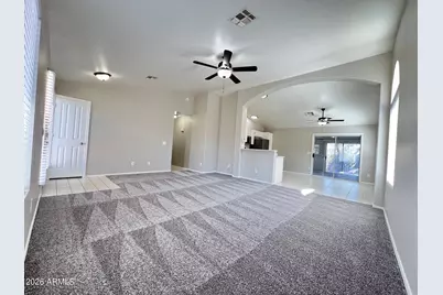 11231 W Golden Lane, Peoria, AZ 85345 - Photo 6